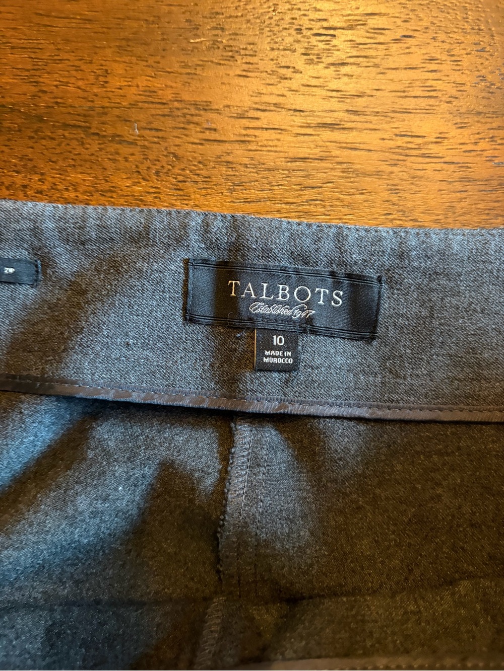Talbots Classic Side Zip Gray Dress Pants Women’s Size 10 Straight Leg Career Tr - Picture 2 of 5